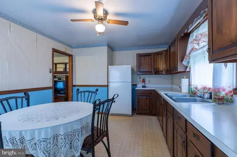 304 Collins Ave, Hurlock, MD 21643 photo 35