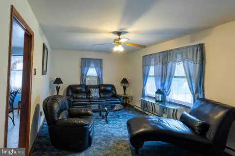 304 Collins Ave, Hurlock, MD 21643 photo 13