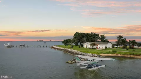2554 Hoopers Island Rd, Fishing Creek, MD 21634
