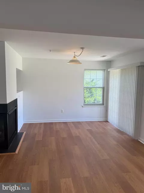 Living - 201 Canvasback Way, Cambridge, MD 21613 photo 2 of 3