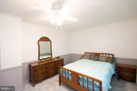 Bedroom - 5302 River Dr, Cambridge, MD 21613 photo 5 of 8