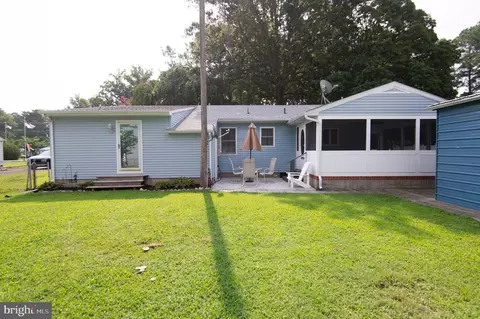Exterior - 5302 River Dr, Cambridge, MD 21613 photo 7 of 10