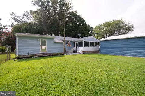 Exterior - 5302 River Dr, Cambridge, MD 21613 photo 8 of 10