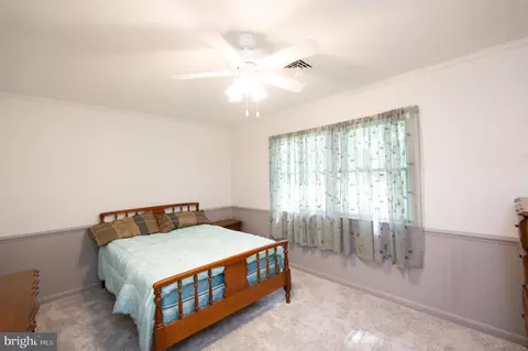 Bedroom - 5302 River Dr, Cambridge, MD 21613 photo 4 of 8