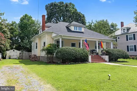 306 Oakley St, Cambridge, MD 21613