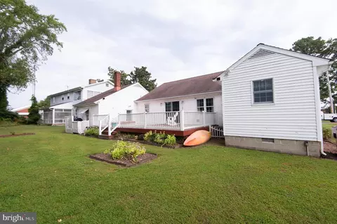 Exterior - 1005 Willowmere Ln, Cambridge, MD 21613 photo 5 of 8