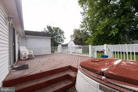 Exterior - 1005 Willowmere Ln, Cambridge, MD 21613 photo 7 of 8
