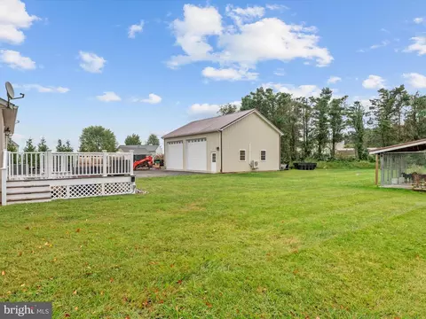 Exterior - 4311 E Pheasant Dr, Hurlock, MD 21643 photo 9 of 11