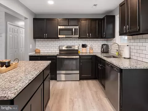 Kitchen - 4311 E Pheasant Dr, Hurlock, MD 21643 photo 1 of 3