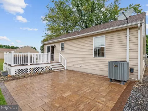 Exterior - 4311 E Pheasant Dr, Hurlock, MD 21643 photo 3 of 11