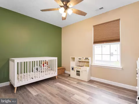 Bedroom - 4311 E Pheasant Dr, Hurlock, MD 21643 photo 3 of 5