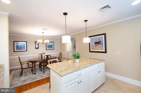 Dining - 412 Talbot Ave, Cambridge, MD 21613 photo 3 of 3