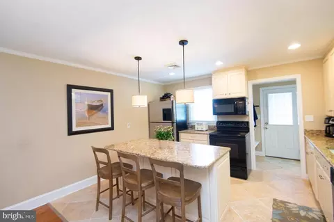 Kitchen - 412 Talbot Ave, Cambridge, MD 21613 photo 1 of 3