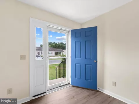 Entry Way - 1117 High St, Cambridge, MD 21613 photo 2 of 2