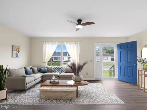 Entry Way - 1117 High St, Cambridge, MD 21613 photo 1 of 2