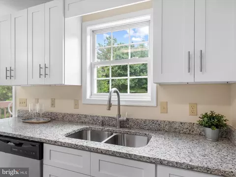 Kitchen - 1117 High St, Cambridge, MD 21613 photo 3 of 6