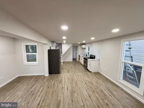 Living - 802 Fairmount Ave, Cambridge, MD 21613 photo 1 of 2
