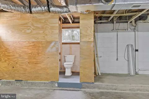 Bath - 921 Parsons Dr, Madison, MD 21648 photo 5 of 6