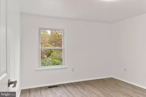 Bedroom - 921 Parsons Dr, Madison, MD 21648 photo 4 of 6