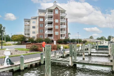 301 Muir St #303, Cambridge, MD 21613
