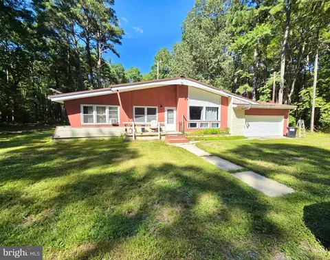 2250 Key Wallace Dr, Cambridge, MD 21613