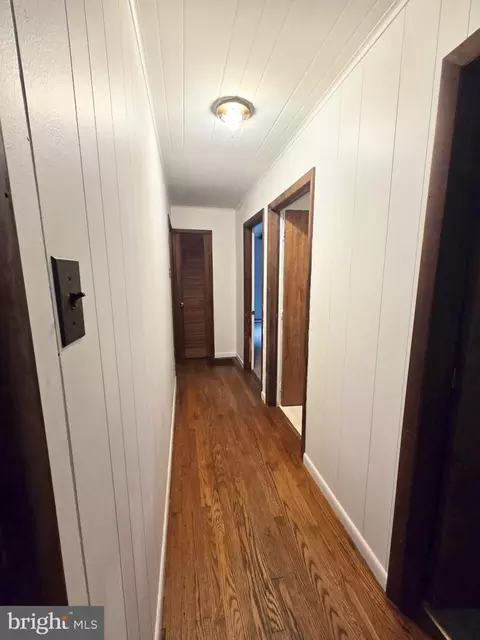 Entry Way - 2250 Key Wallace Dr, Cambridge, MD 21613 photo 2 of 2