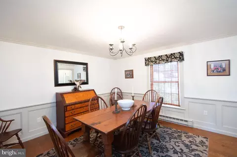 Dining - 11 Shawnee Rd, Cambridge, MD 21613 photo 2 of 3