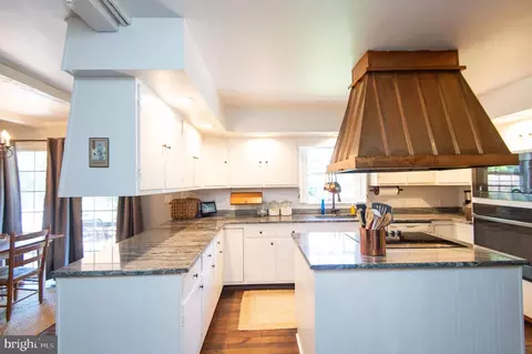 Kitchen - 11 Shawnee Rd, Cambridge, MD 21613 photo 1 of 4