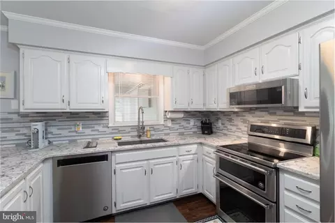 Kitchen - 6808 Hallowell Dr, Hurlock, MD 21643 photo 3 of 3