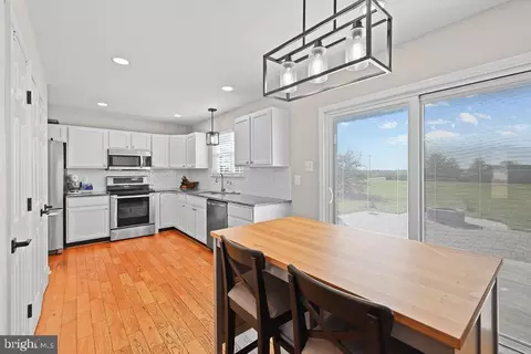 Kitchen - 4445 Rolling Acres Dr, Hurlock, MD 21643 photo 1 of 3