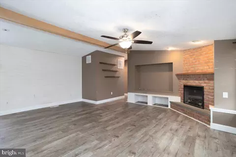 Living - 4604 Payne Rd, Hurlock, MD 21643 photo 1 of 4