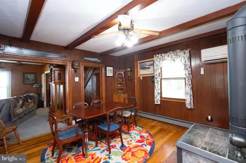 Dining - 525 Academy St, Hurlock, MD 21643 photo 3 of 3