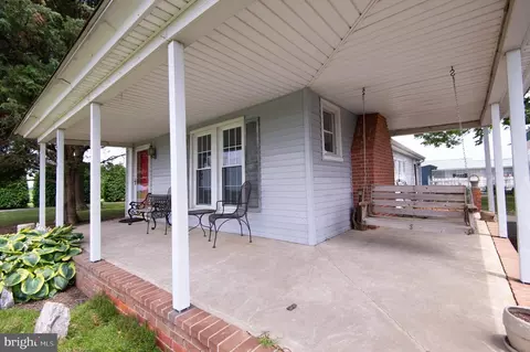 Exterior - 525 Academy St, Hurlock, MD 21643 photo 10 of 11