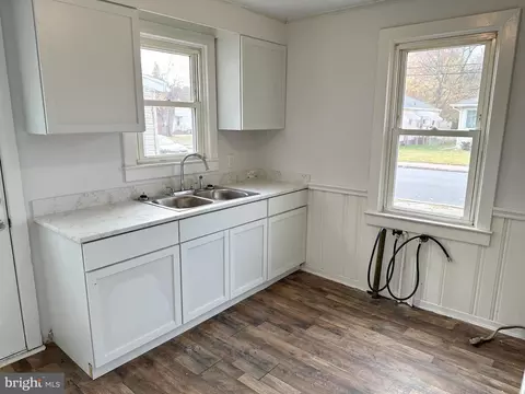 Kitchen - 430 Leonards Ln, Cambridge, MD 21613 photo 3 of 3