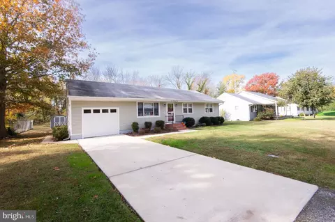 104 Richardson Dr, Cambridge, MD 21613