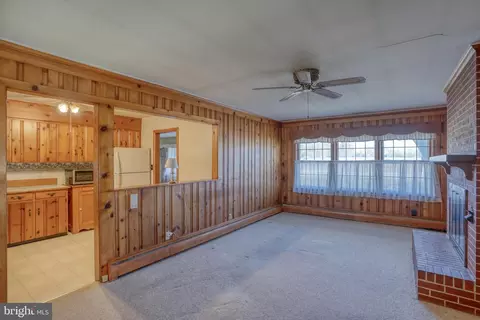 Living - 4215 Preston Rd, Preston, MD 21655 photo 1 of 8