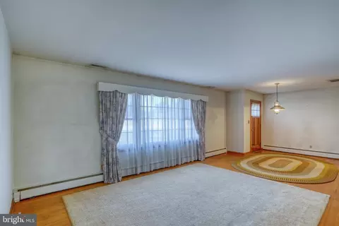 Living - 4215 Preston Rd, Preston, MD 21655 photo 8 of 8