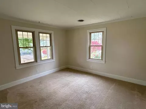 Living - 311 E Appleby Ave, Cambridge, MD 21613 photo 10 of 14