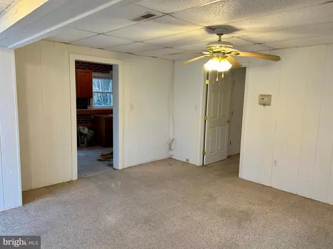 Living - 311 E Appleby Ave, Cambridge, MD 21613 photo 12 of 14