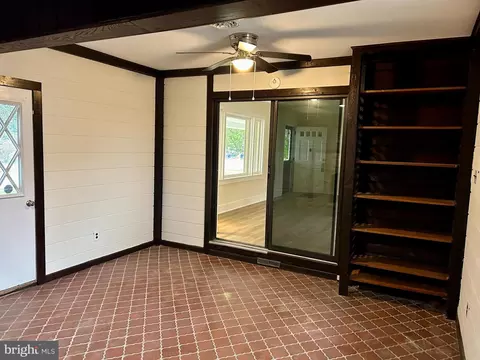 Exterior - 311 E Appleby Ave, Cambridge, MD 21613 photo 3 of 6