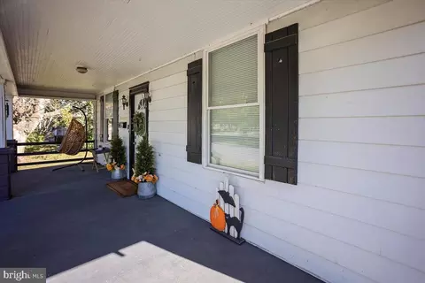 Exterior - 312 Charles St, Hurlock, MD 21643 photo 4 of 5