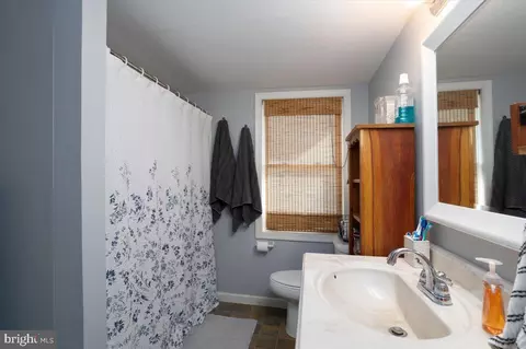 Bath - 312 Charles St, Hurlock, MD 21643 photo 1 of 1