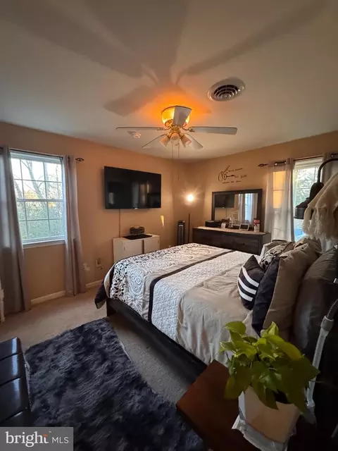Bedroom - 606 Edgewood Ave, Cambridge, MD 21613 photo 4 of 8