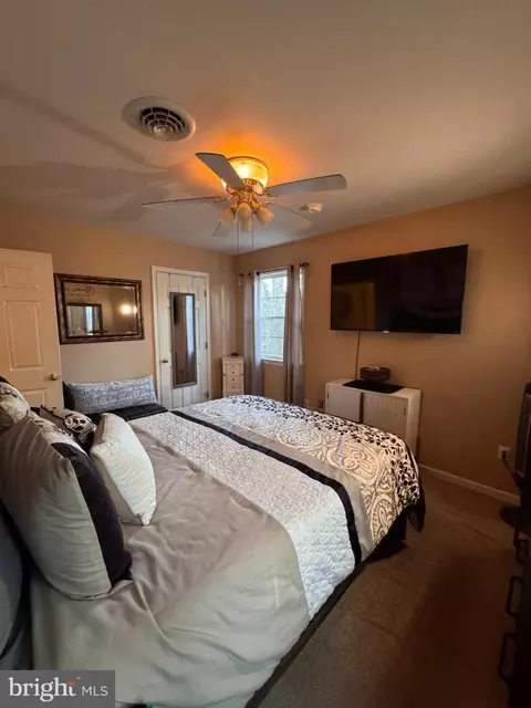 Bedroom - 606 Edgewood Ave, Cambridge, MD 21613 photo 2 of 8
