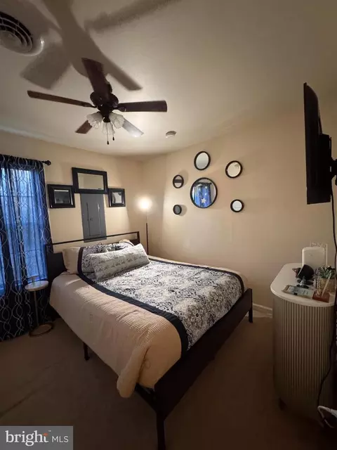 Bedroom - 606 Edgewood Ave, Cambridge, MD 21613 photo 6 of 8