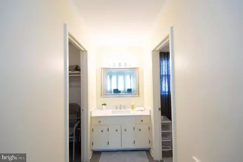 Entry Way - 807 Bayly Rd, Cambridge, MD 21613 photo 5 of 5