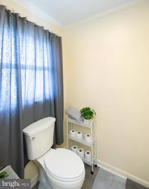 Bath - 807 Bayly Rd, Cambridge, MD 21613 photo 1 of 1