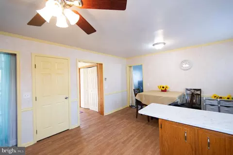 Entry Way - 807 Bayly Rd, Cambridge, MD 21613 photo 3 of 5