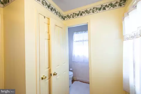 Entry Way - 807 Bayly Rd, Cambridge, MD 21613 photo 4 of 5
