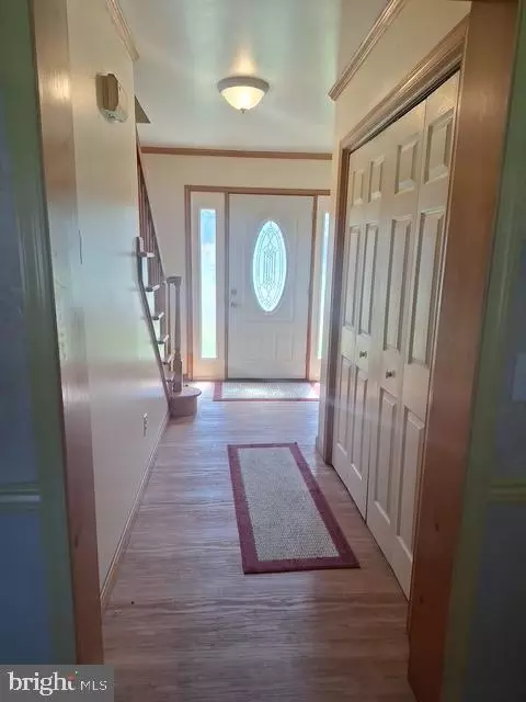 Entry Way - 807 Bayly Rd, Cambridge, MD 21613 photo 1 of 5